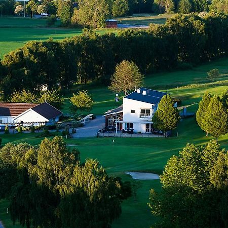Soederasens Golf Lodge Risekatslosa Ngoại thất bức ảnh